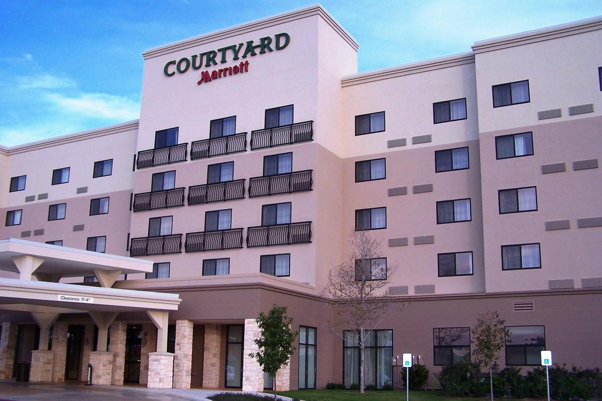 Courtyard By Marriott San Antonio Six Flags At The Rim Hotel Exterior foto