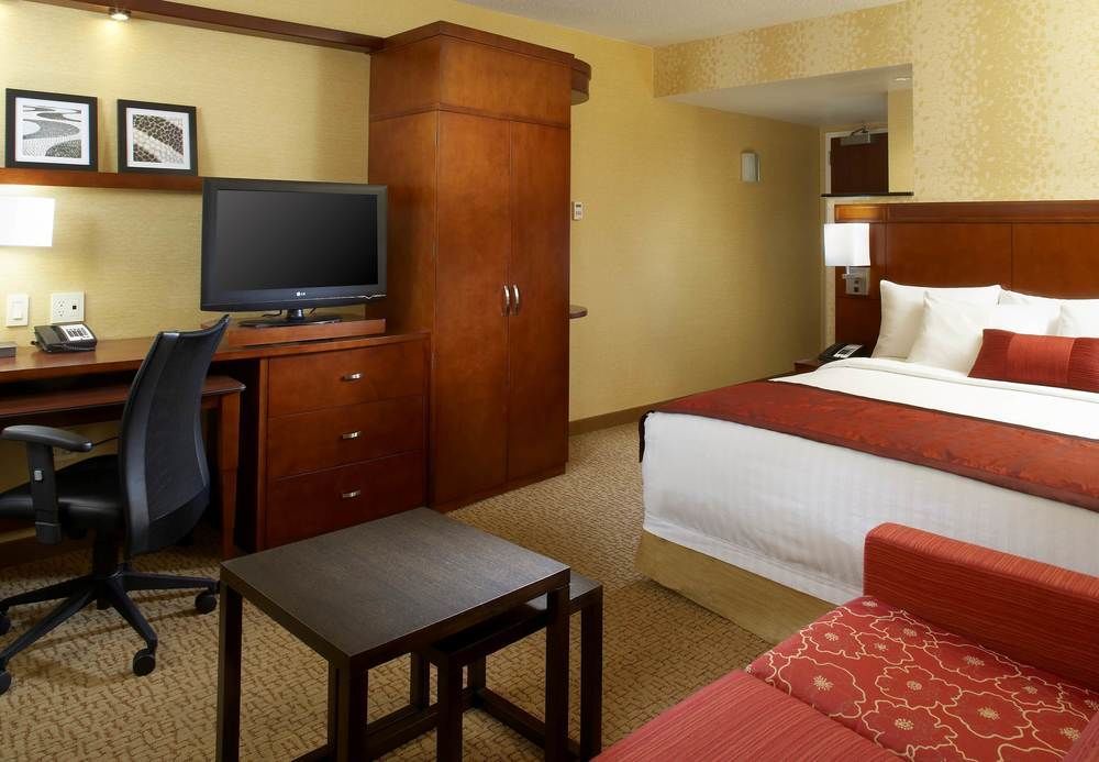Courtyard By Marriott San Antonio Six Flags At The Rim Hotel Quarto foto