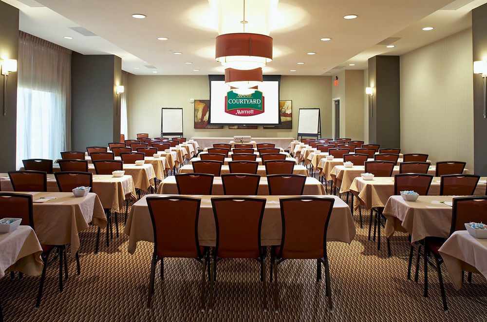 Courtyard By Marriott San Antonio Six Flags At The Rim Hotel Exterior foto